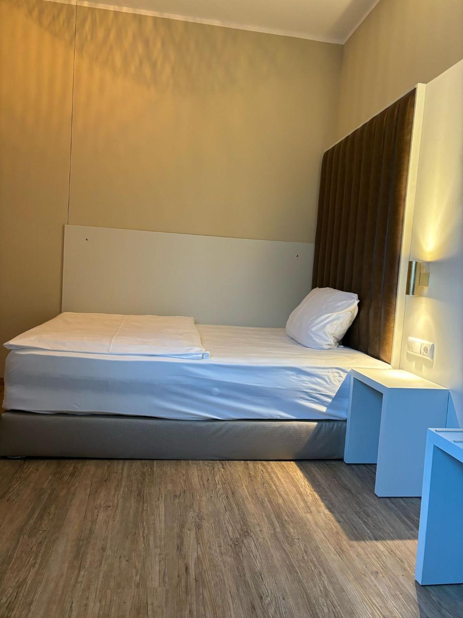 Hotel Athen Kelsterbach Frankfurt Airport Εξωτερικό φωτογραφία