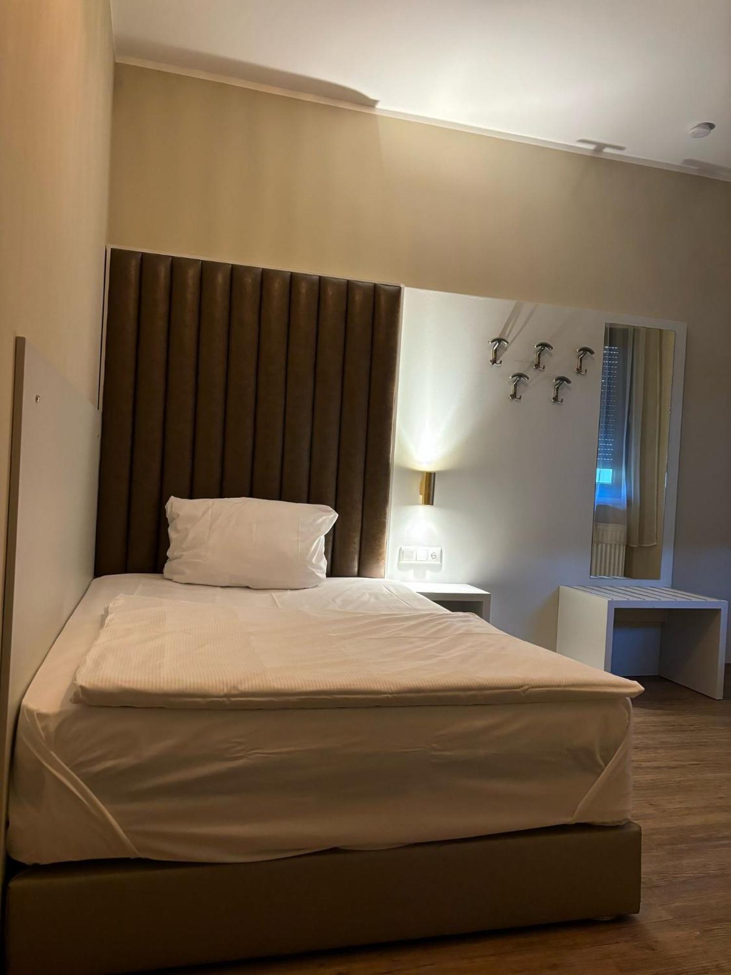 Hotel Athen Kelsterbach Frankfurt Airport Εξωτερικό φωτογραφία